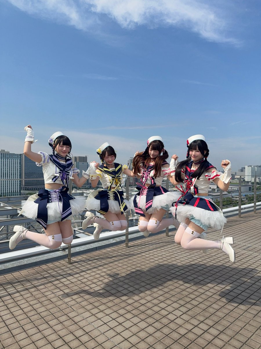 KYURUSHITE's tweet photo. #TIF2026 SKY STAGE ありがとうございました🏖☀️✨

そして、新衣装⚓️と新曲「サマー♡ラブオファー」を披露しました🎶

いかがでしたか〜？

きゅるちゃん道場と合わせてよろしくお願いします🫶🏻

このあと18:05からHEAT GARAGE@Zepp DiverCityでお会いしましょう🍧✊🏻

 #きゅるして https://t.co/0bzNz8xHNh
