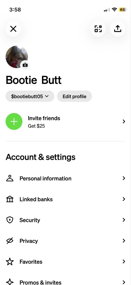 _BhadAssBitch_'s tweet photo. In need of a sugar daddy that don’t take a fee. https://t.co/xmxbktgOGf