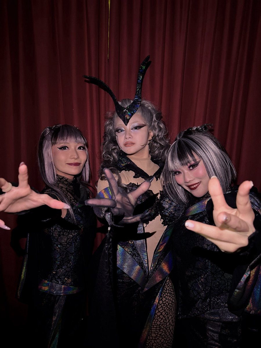 0822_zai87chan's tweet photo. #美少女戦士セーラームーン
-#ShiningTheater ShinagawaTokyo-

第1期最後の公演ありがとうございました🫶🏻
ステージから見える皆様の笑顔が私の頑張りの源です！！❤️‍🔥
ありがとうございます！！！

またすぐにお会いしましょう🩶

#prettyguardiansailormoonshiningtheater
#シャイニングシアター https://t.co/pq2Uy9XsjW
