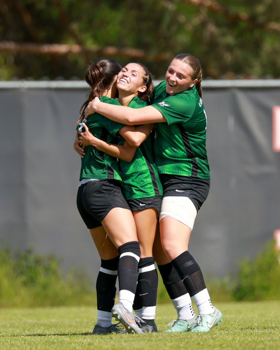 psuviksWSOC's tweet photo. Happy birthday, Yammile! ππ
#GoViks | #DefendTheShip https://t.co/uN5n9omBPA