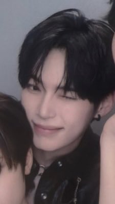han1been_'s tweet photo. 이뽀니 https://t.co/JfqTevln9X