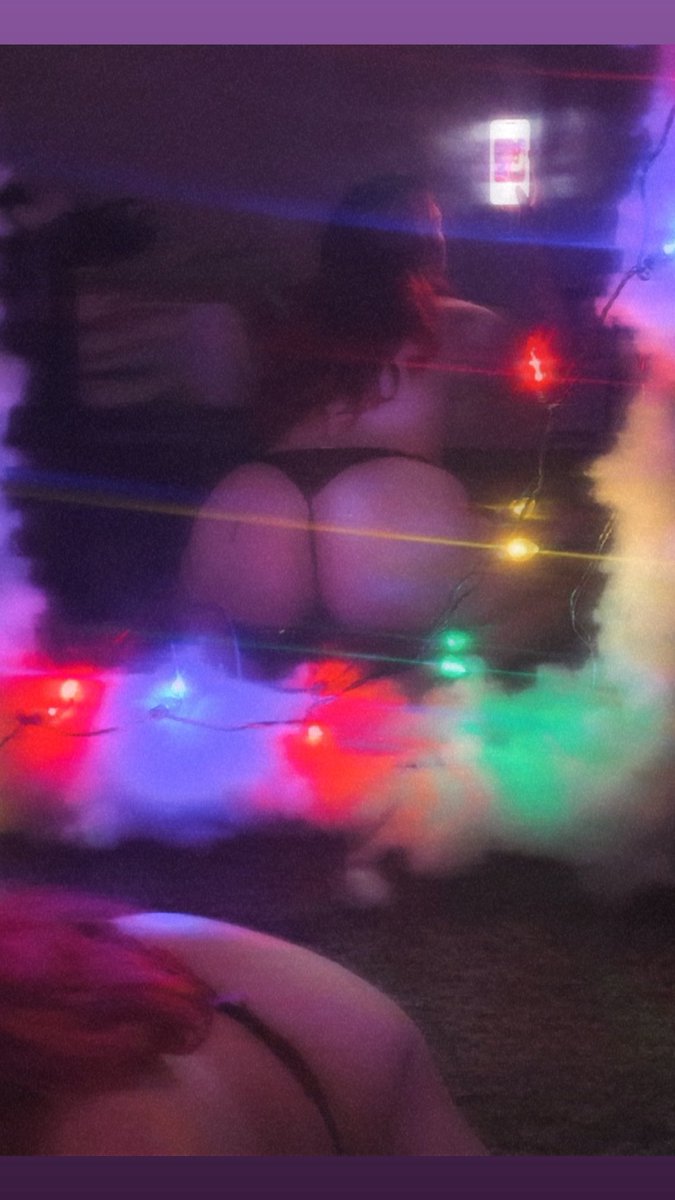 curvyfried02's tweet photo. feeling cute &amp; horny tonight https://t.co/4tBnJsALJg