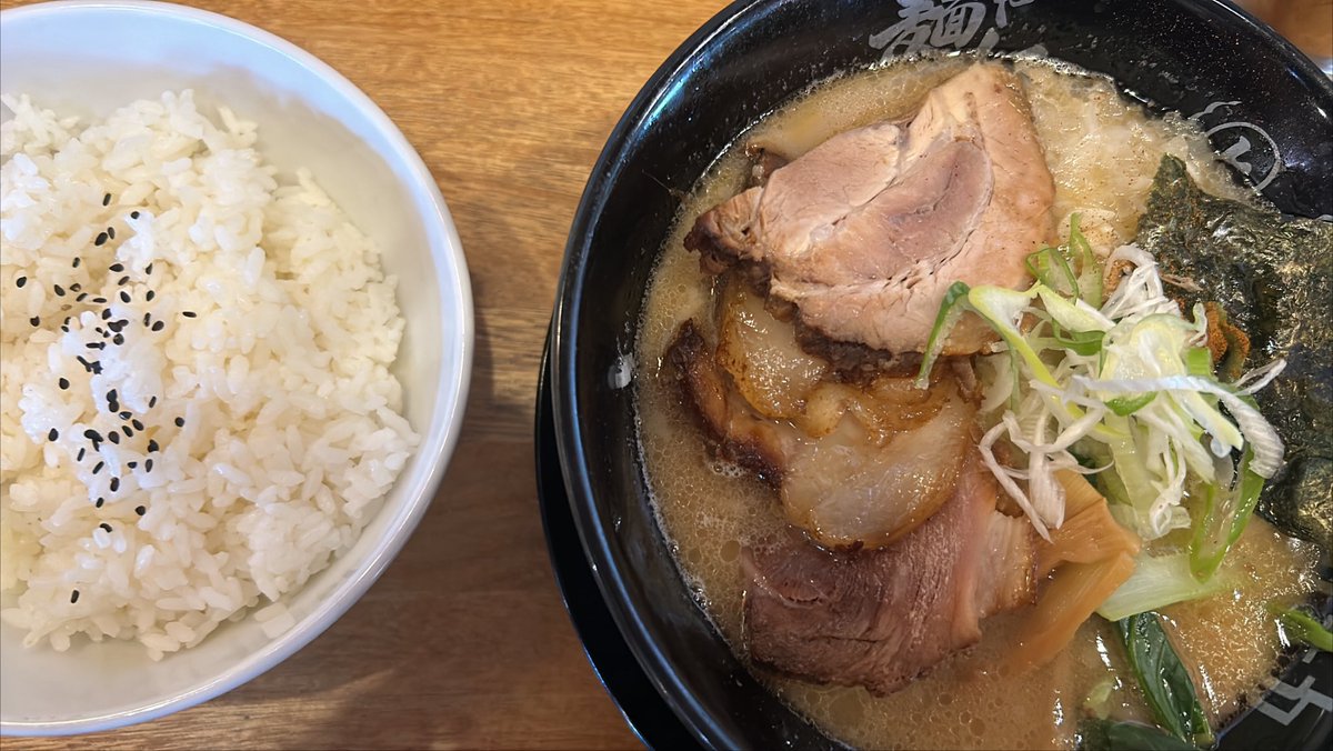RS4_berith891's tweet photo. コラボ店でぱいたん決める
まことやに準じてチャーシュー増しにした https://t.co/clEe8zuGip