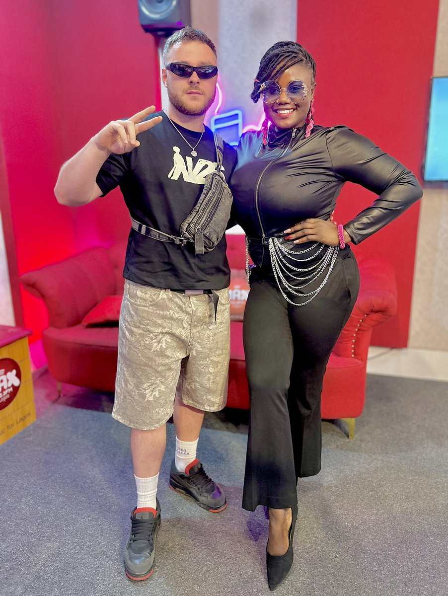 HoneyOjukwu's tweet photo. Slow motion Crooner and Iconic Afrobeats Star @OfficialLucaZ live on #MaxBreakfast with myself and Femi Bakes exclusive on @max1023fm ! We shook it to the MAX Lagos! https://t.co/dEjs45UPxM
