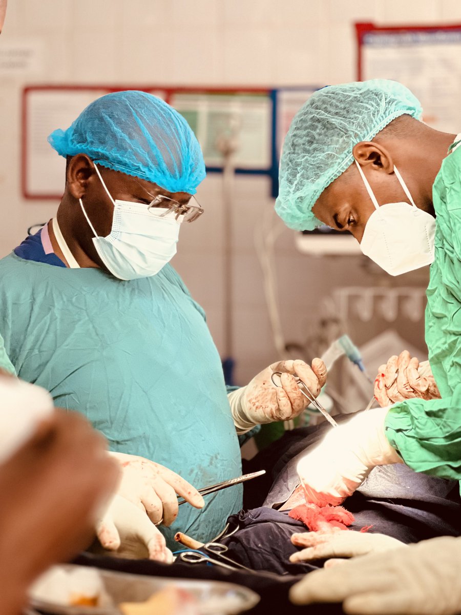 marvin_lule68's tweet photo. Kampala International University continues to shape future healthcare professionals through hands-on clinical training, where every theatre day is another chapter of learning, service and excellence.

At Fort Portal Regional Referral Hospital, the operating theatre is more than a room where procedures are performed. It’s where theory meets practice, where precision is developed through experience, and where teamwork becomes the foundation of patient care.

From preparing sterile instruments and monitoring vital signs to assisting surgeons during complex procedures, every member of the theatre team plays a vital role. Under the guidance of experienced KIU surgeons and clinical instructors, students gain the confidence, discipline and practical skills required to become safe, competent and compassionate doctors.

Every operation is a lesson. Every instrument has a purpose. Every decision carries responsibility.
Behind every successful procedure is a coordinated team working with one goal: giving every patient the best possible care.
This is not a special event or a one-time outreach. This is our everyday commitment to learning, serving and improving lives.

At KIU, we don't just study medicine—we live it, one theatre day at a time.😎✌️