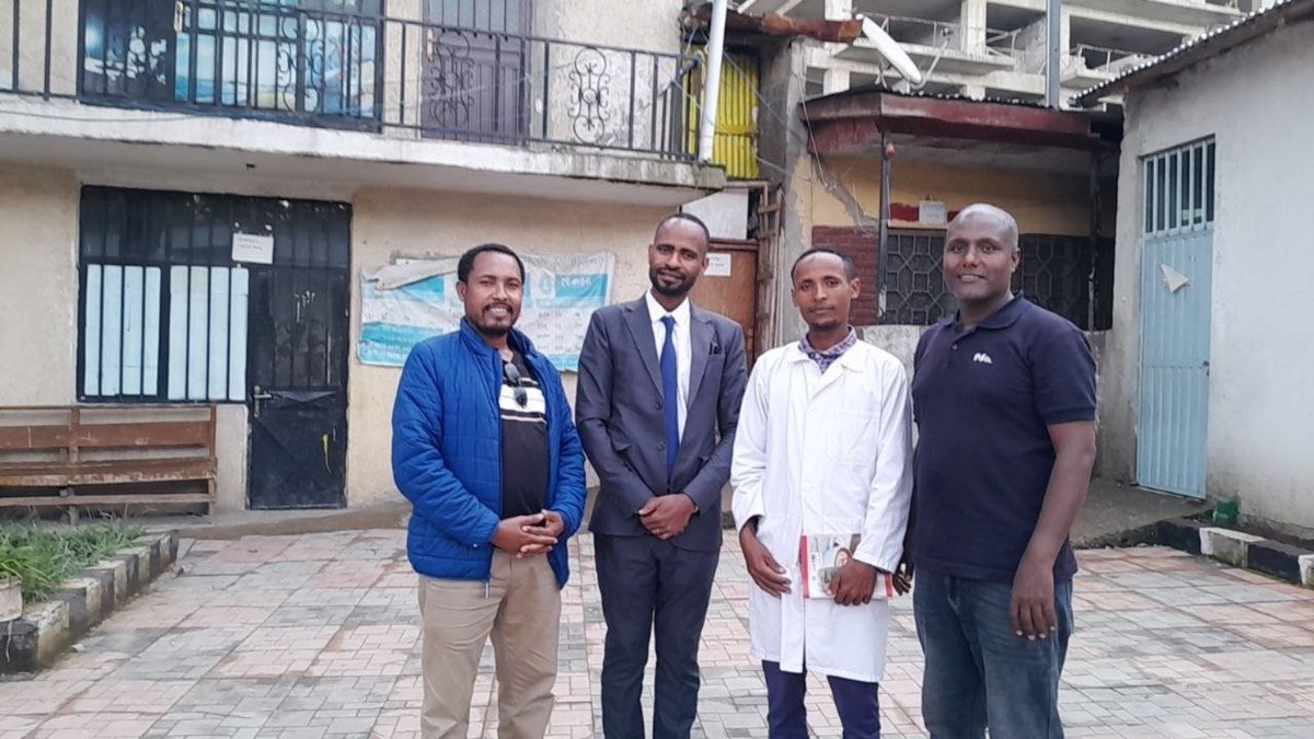 TeshaleDegu's tweet photo. "👉አልማዙን ከመቆፈራችን በፊት መሬቱን የሸፈነውን ቆሻሻ ማስወገድ ይጠበቅብናል፤ ዋጋ ያለውን ነገር ለማግኘት በፊት እንቅፋቶችን ማለፍ ያስፈልጋል።"
#ልብ_ይበል፦የሰውን አሉባልታ ወሬ ባለመስማት ለስኬት ስራ ውጤት ለማምጣት  ትኩረት ያድርጉ https://t.co/nhe2KO44GR
