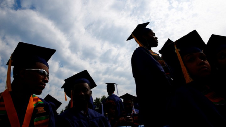 SAfmRadio's tweet photo. [ON AIR] For thousands of South African students, earning a bachelor's degree isn't the end of the struggle—it's the beginning of a new financial hurdle. While NSFAS helps many undergraduates access higher education, there's no equivalent state funding for most postgraduate studies. As a result, many aspiring researchers and professionals are forced to take on multiple jobs, incur debt, or even turn to risky and illegal means to finance their education. So, is South Africa doing enough to support the next generation of academics, scientists and skilled professionals?

Siyabonga Goni: An Education reporter from Daily Maverick on #TheDailyDiscourse with
@JoanneGJoseph