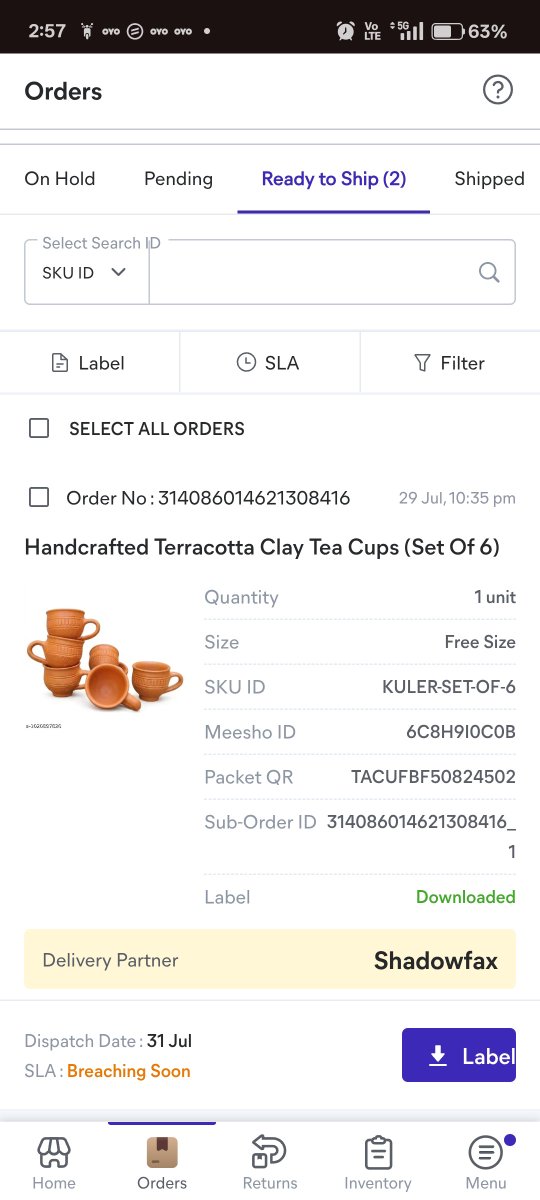 SomnathPal2002's tweet photo. @ShadowfaxIndia @MeeshoHelp
Order: 314086014621308416
Rider (+91 93325 55105) abused &amp; threatened to cancel pickup today. SLA is breaching. Strict action &amp; immediate pickup required https://t.co/s4K0c75wS6