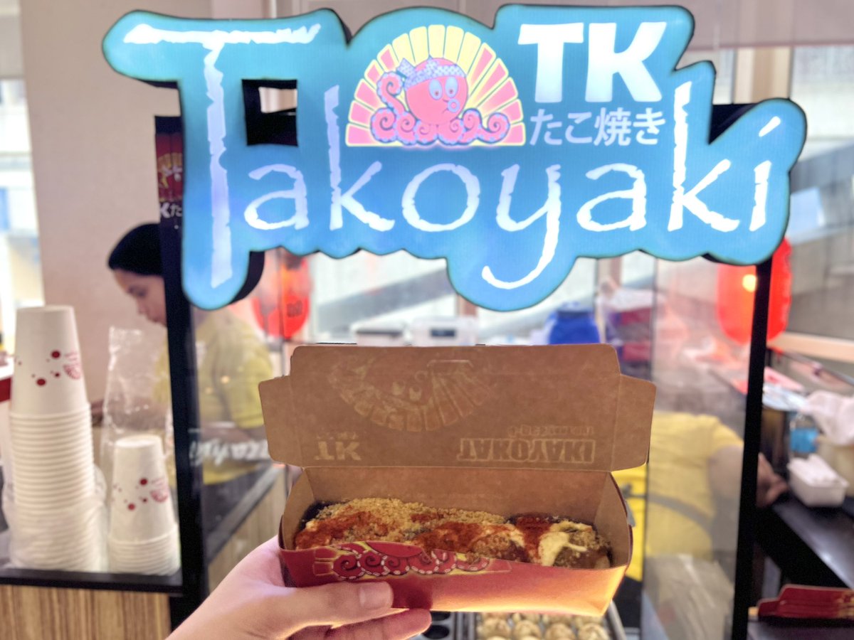 AranetaCity's tweet photo. Craving takoyaki? You got it at Farmers Plaza! 🐙🍡

Try the newly opened TK Takoyaki at 📍 Level 2 for a quick snack before your commute to the MRT-3 station. 😋

#AranetaCity #CityOfFirsts #FarmersPlaza https://t.co/iI2XuMCsuE
