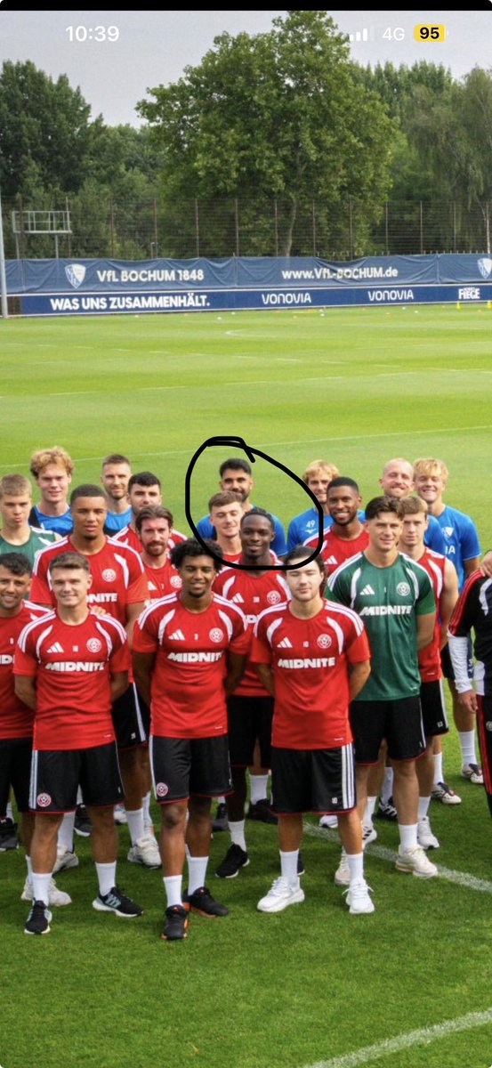 lawton82's tweet photo. @brownm54 @SheffieldUnited @VfLBochum1848eV https://t.co/JnPou0PoxD