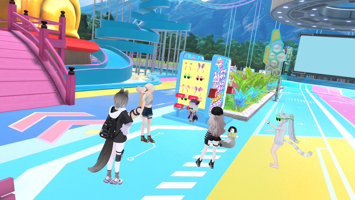 akamiya00's tweet photo. VRChat日記　2026.07.30（木）

①ぽこ堂で話す

■お化け屋敷ビジネスがひそかに来ているという話

人を泊めるサービスもあるが、民泊の法令をかいくぐることができるらしい。
あくまでもお化け屋敷なので、こんなところで寝てはいけませんよ？　祟られても知りませんからね、という論法らしい。法の抜け穴臭がすごい。

廃屋の改修はそこまで必要ないため、必要なのはお化け屋敷にふさわしい催し物に限るというローコスト加減。
すでにこういった人工お化け屋敷を周るツアーも存在している。
廃屋の放置は、遺体の遺棄や事件現場にも使われて治安がよろしくないため、観光地化したほうが治安維持にもなる。

おいしい点ばかりが目立つが、やらせとはいえガチで怖がらせにくるようなので、ニッチな需要には留まりそうですね。
むしろうまいビジネスだと判明して廃屋が乱立すると、無断建築やら無断立ち入りやらで問題になりそうなので、あんまり広まりすぎないくらいがちょうどいいように思う。

■環境に配慮した発電の話

原子力発電が一番盛んだが、あれは（放射性物質の保管場所のごたごたを考慮しなければ）最も優れた発電方法だろうが、大事故に見舞われると取り返しがつかないとうギャンブル性が目立つ。

風力、地力、水力、波力などもあるが、どれも日本ではパッとしない印象。

■VRゴーグルをつけなくなって久しい人たち
ぽこ堂を好む人はデスクトップ率がやたら高い気がする。
やはり会話と議論に熱を燃やす人には、頭の重しは余計な枷になるのだろうか。

ーーーーーーーーーーーーーーーーーーーーーーーーー

②VRC初心者ワールドツアーへ参加

夏っぽいワールド特集かな？

パラリアル秋葉原の富士急ハイランドゾーンがそのままワールドになったことを知らなかった。
今後も同じような流れが出てくるようになるのかな。

ーーーーーーーーーーーーーーーーーーーーーーーーー

③フレプラで雑談

■noteの記事名は覚えられるが、書いた人の名前までは覚えてられないという話

読み手になった時は、どういう記事が書かれているかに着目して、誰が書いているかはあまり気にしないからね。
裏を返せば、「あのnoteを書いていた人ですよね」と言われるのならば稀有な書き手ということでしょう。

■世界樹サイズのありふれた樹木

■デヴィッド・グレーバー『負債論』の感想を話す
めちゃくちゃ分厚くで値段も張るけど面白かったです。
読了したら威張れます。たぶん。