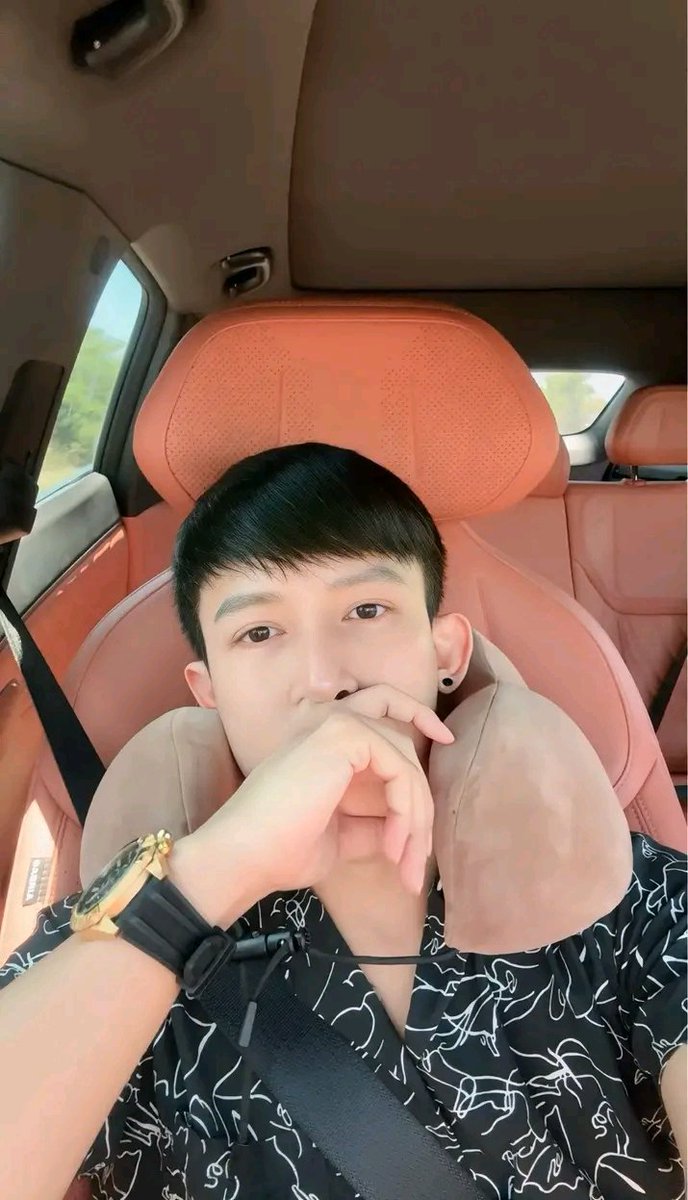 Mawwin4aea's tweet photo. ไปไหนดี https://t.co/zCXKuPCQ3i