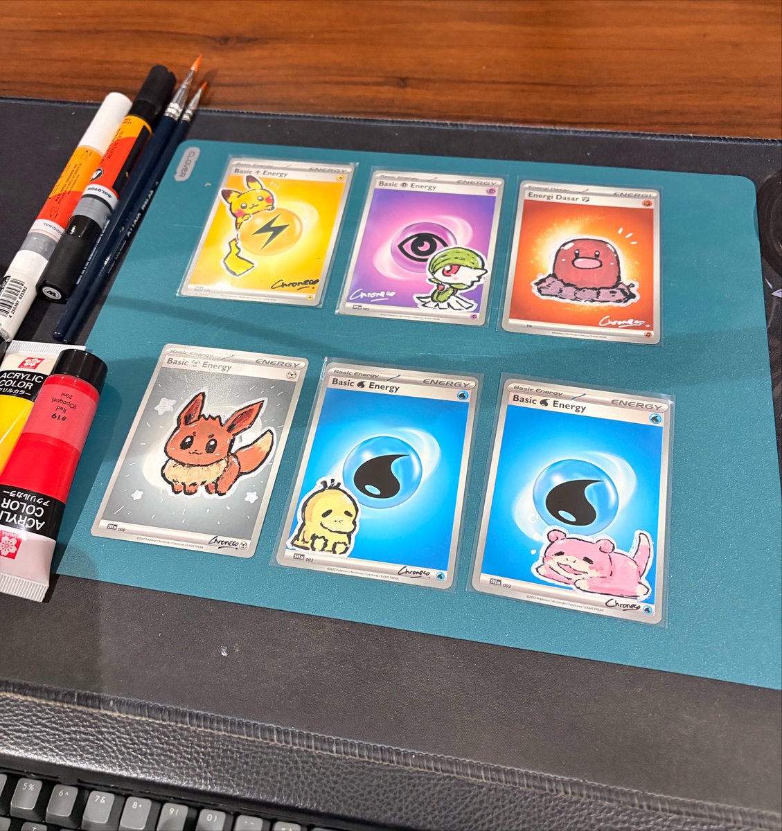 chrone_co's tweet photo. My pen gets clogged too much lol https://t.co/Q69MYEhvsu