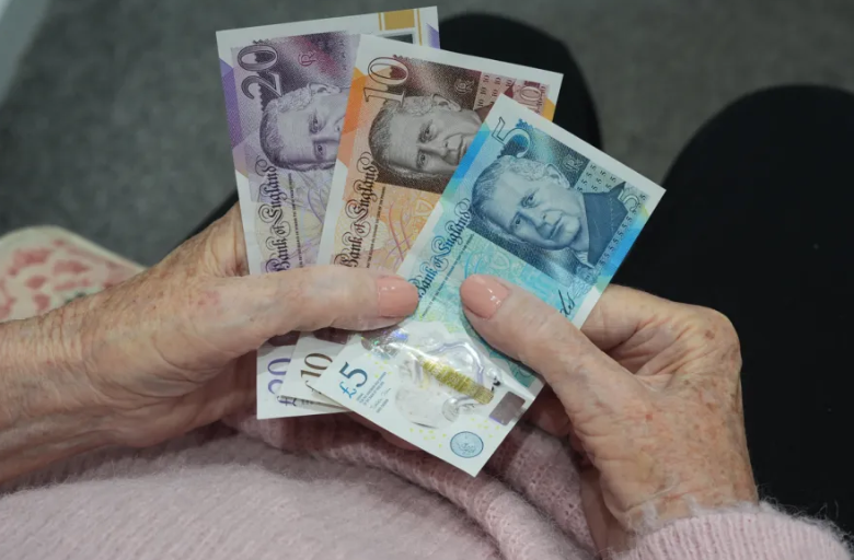 BasicIncomeOrg's tweet photo. A new article in the Morning Star states that rather than viewing UBI as a replacement for public services or workers' rights, it should be seen as part of a broader strategy to ensure that the productivity gains from tech progress are shared across societyhttps://zurl.co/uk8R4 https://t.co/UIjvysc4mQ