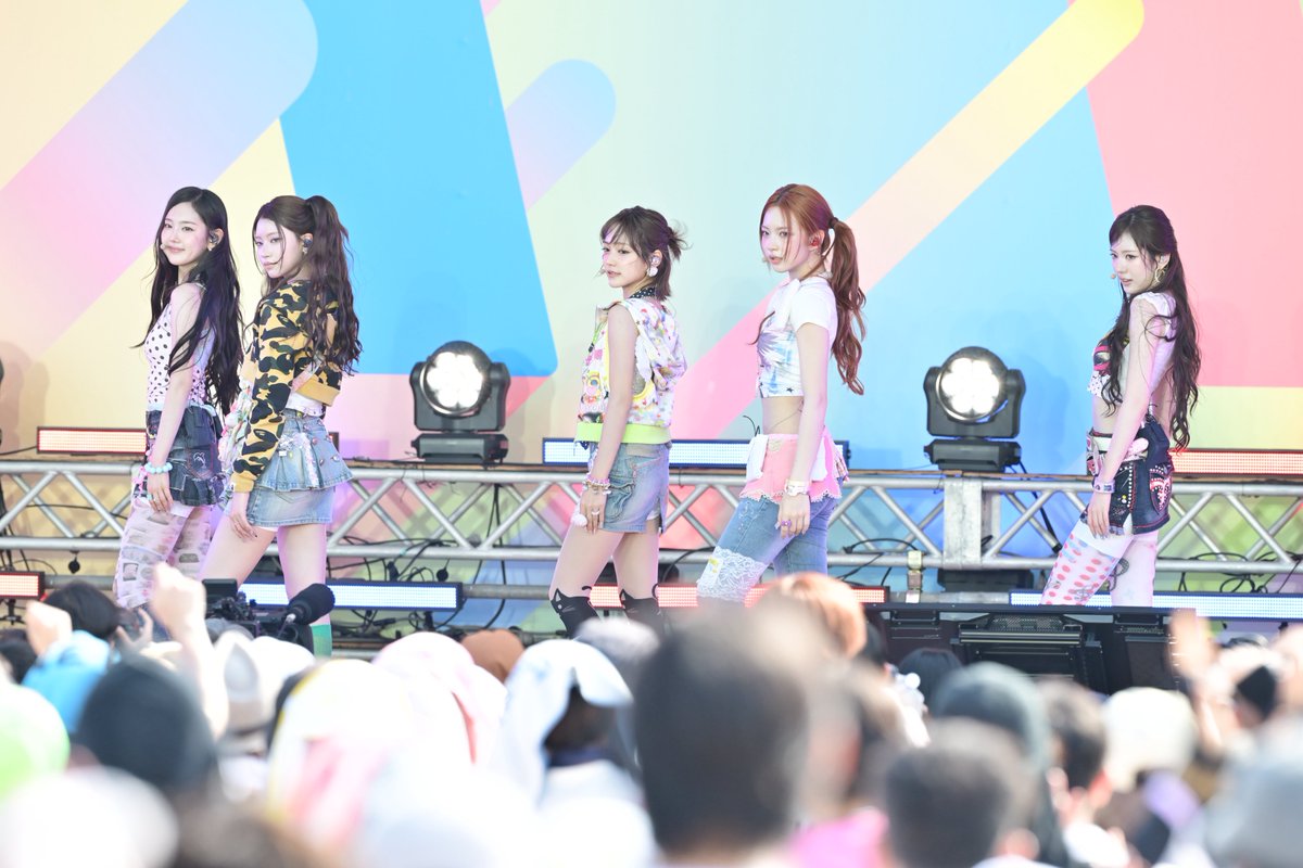 tokyoidolnet's tweet photo. HOT STAGEでは、毎週木曜夜7時に放送中の音楽番組『STAR』SPコラボが行われ、KiiiKiiiが登場。質問コーナーや『404』などの楽曲披露と45分間HOT STAGEを盛り上げていました！

#TIF2026 https://t.co/LK1PE4cceU