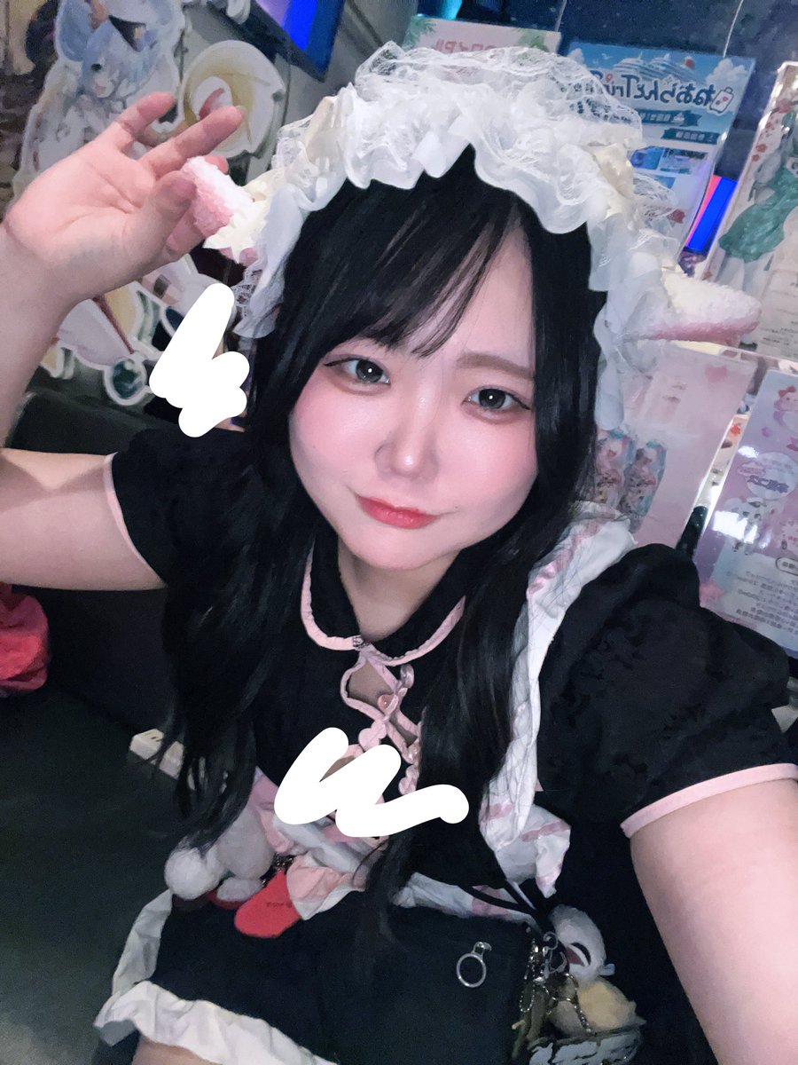 polon_saamon's tweet photo. ひよこさんが耳貸してくれた！！！！🐑🐑🐑🐑🐑🐑🐑🐑🐑🐑 https://t.co/x8TKqMM4JK