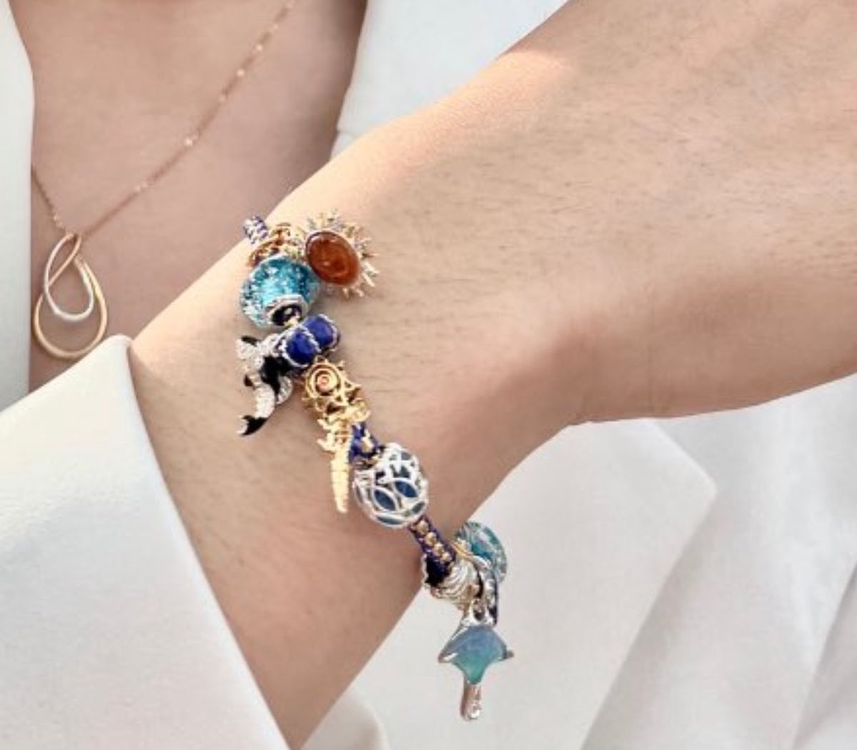 Makiki696's tweet photo. 🫶🏻พร้อมส่ง  openwork swimming fish - 700 มีแค่ 1 ค่า 

📮 ส่งฟรี https://t.co/gL4cYxyqPF