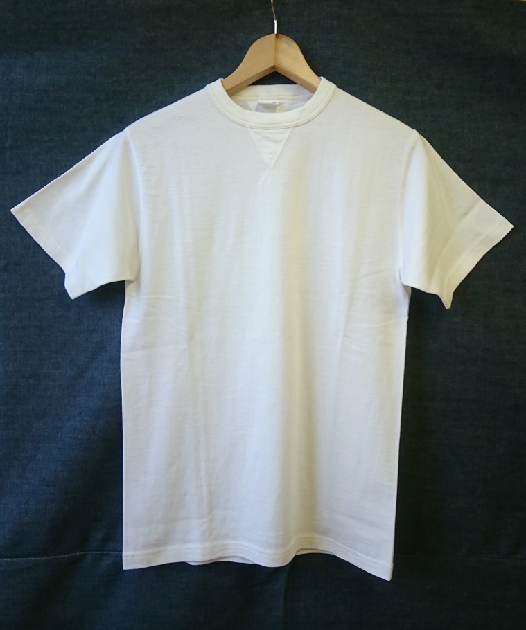 GLEEM_Clothing's tweet photo. こんにちは、グリームです。
商品情報になります。
GLEEM 318
https://t.co/sIxKIKaH7B
#グリーム #ブログ #ジーンズ #メイドインジャパン #日本製 #ガゼット付きTシャツ #TEE #カットソー #インナー #半袖 #ショートスリーブ #フラットシーマ #額縁 #無地 #夏物 #アメカジ #ワーク #ミリタリー https://t.co/oiBhmpuTXq