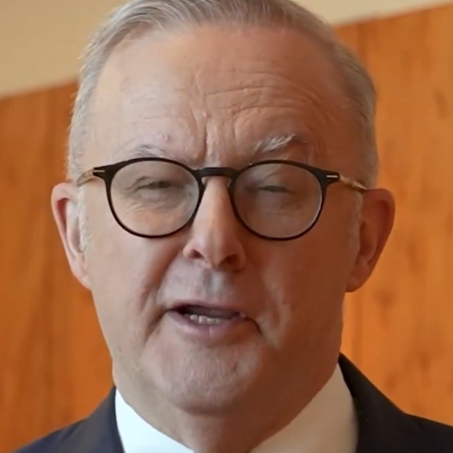Ausbobsmit's tweet photo. The Australian PM used the VIP jet to collect his close friend,  Dan Andrews from Melbourne and fly him to Sydney so they could attend a mansion owned by a corrupt Chinese billionaire where they collected $1 million in cash. 

Since then, we've heard allegations that the father of the bloke they went and seen, owes the ATO $230 million and he pumped $2.1 billion through star city casino.  

Albanese has fled scrutiny,  with his office saying he is on leave.