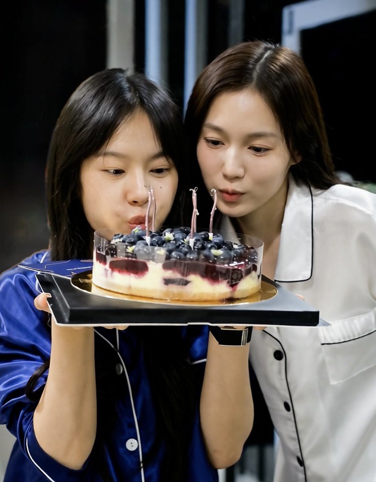 blumoonfoto's tweet photo. จั้นร้องไห้อุ๋งอิ๋ง นี่มันน่ารักมากเลย o̴̶̷᷄ ·̫ o̴̶̷̥᷅ https://t.co/JOu08XyQSy