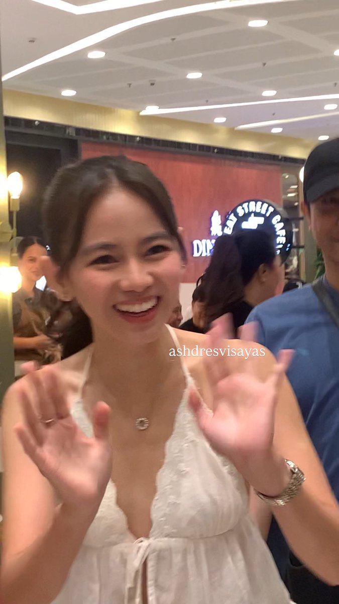 ashdresvisayas's tweet photo. Omg! Hello, ganda naming mutya! 

ASHTINE AT BEAUTY ARCADE
ASHTINE AT BEAUTY ARCADE https://t.co/uyLtMrxsG6
