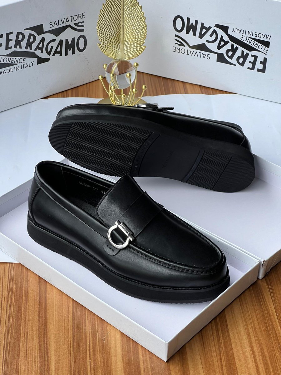 Castrofied's tweet photo. Black or brown?

40-45

#40,000. https://t.co/nb6XLIh93C