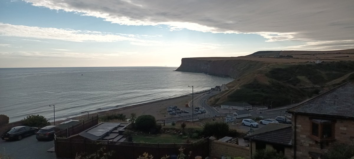 IanE1111's tweet photo. First little, gentle, run/walk session for a few months. Plantar fasciitis is much better so thought I'd give it a little go. Gym or a morning walk doesn't do it for the noggin like a run does. #loverunning https://t.co/tcqKGpWnIy