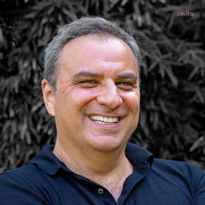 belhaberr's tweet photo. Gazeteci Saygı Öztürk, Cem Küçük’ün program yaptığı isimlerden birisinin daha gözaltına alınacağını açıkladı...

Cem Küçük’ün program yaptığı o iki isim:

♦️Barış Yarkadaş
♦️Gürkan Hacır https://t.co/VMeOwSRY0Z