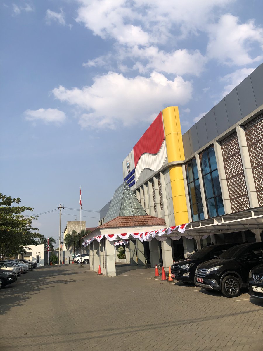Sijidan3's tweet photo. jumat gawl pemuda nyeni sekali 🤙 https://t.co/Q4Feg16I54