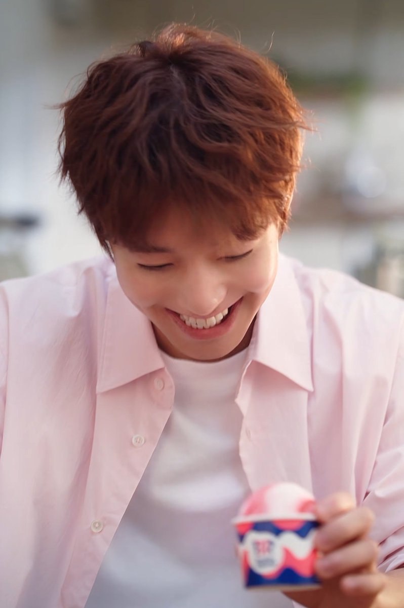 529season's tweet photo. 아아ㅏㅇ아 산딸기가 끌리는 이유 당장 먹어 https://t.co/FTJpLqkpCT