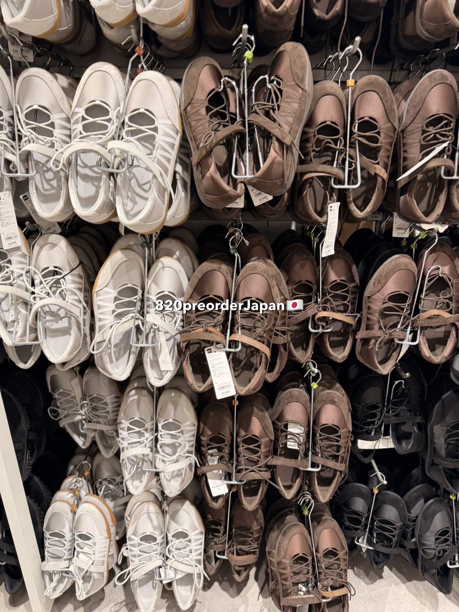 mamayrattana's tweet photo. รองเท้าLace-up ballet sneakers
แบรน GU ลดราคา
ลดเหลือคู่ละ 490.- เท่านั้นนะคะ
ปกติ 890.-
สอบถามทักDM
📌มีสีมีsize ตามนี้นะคะ📌
สีดำ S,M,L,XL
สีเงิน S,M,L,XL
#รับหิ้วญี่ปุ่น #GUJAPAN https://t.co/8urNZEUjMu