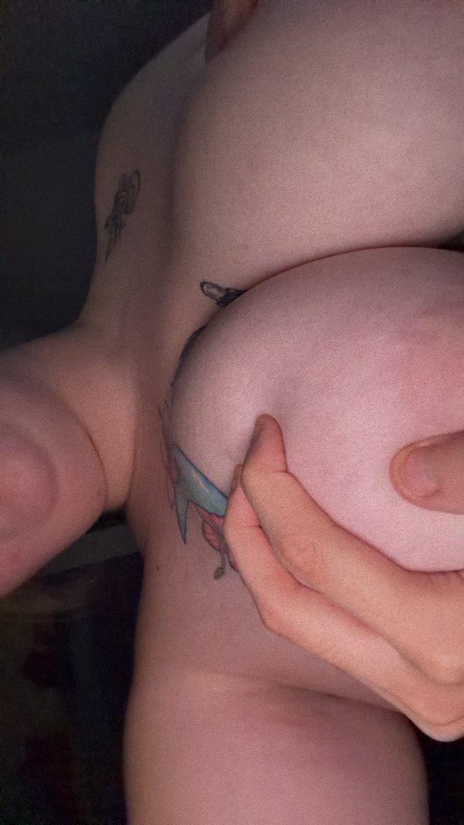 IminSin04's tweet photo. Doing their job as my human braโค๏ธ
#Goontome #bbw #pawg #amateurcouple #content #fansly #nsfw #amateur #queer #fem #horny https://t.co/0hC1PRDYxV