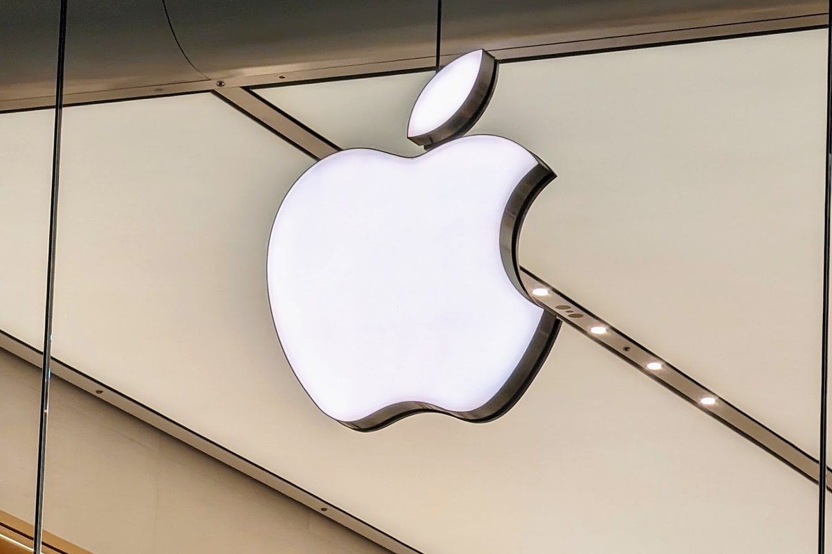 ktai_watch's tweet photo. 熊本地震、アップルが寄付へ　ティム・クックCEOが発表 https://t.co/geq6Vuovyy https://t.co/7P1fhxsGJp
