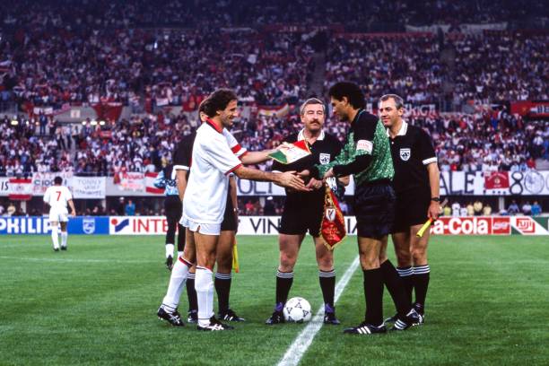Fever_PitchFC's tweet photo. Franco Baresi Vs Benfica 
23 Maio 1990
Final da Liga dos Campeões
@acmilan @ChampionsLeague https://t.co/anSPTq2WPY