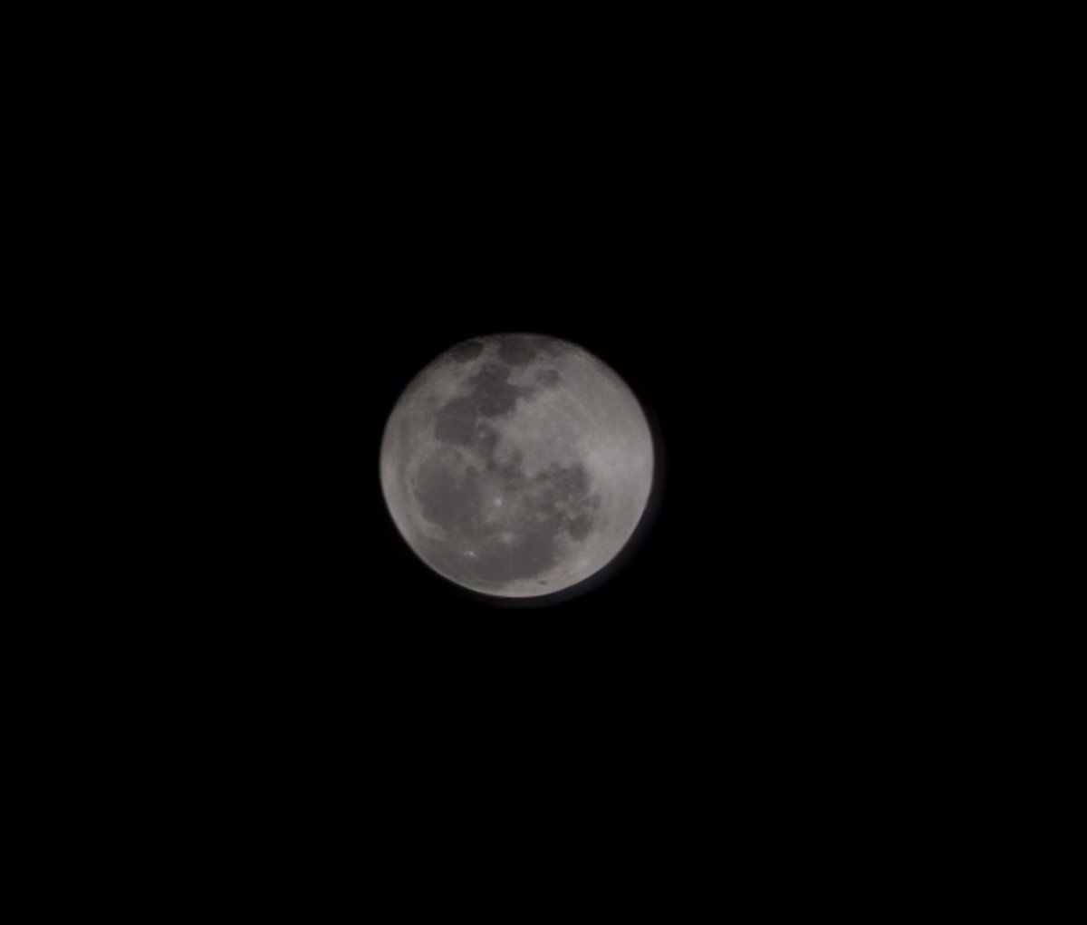 Drstarm17's tweet photo. This is a photo I took of the full moon last night 🌚 His will will be done through you. Do not fear - you will recieve a gift to help you endure and to keep your hopes high a sign of his mighty power and reassurance behind you and your team to fulfill his blessing on your dreams.