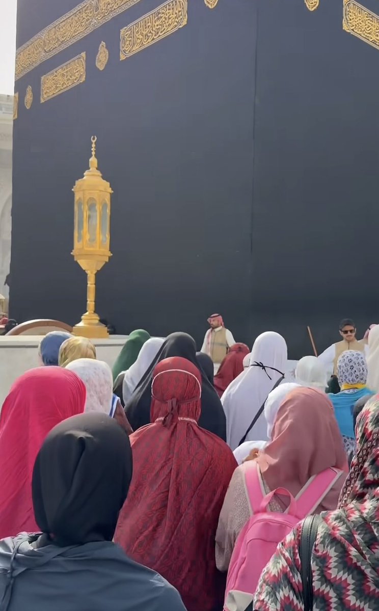 theholymosques's tweet photo. New update on women's access to Hijr Ismaeel (Hateem):

• Entry through gates 75, 76, &amp; 77

• Proceed to the waiting area

• Gates open at 2:00 AM

• Entry organized according to a group system

• Access timings for women: 6:00 AM – 9:00 AM

Note: Hateem is closed on Fridays https://t.co/Rcu6aTUJ3A