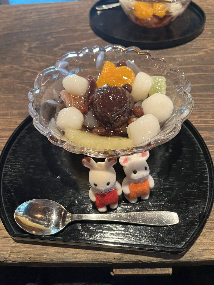 spAce_mol's tweet photo. 今日行ったあんみつと
昨日行ったお餅🫶
甘味充してきたー
齢40過ぎて餅類が至高に感じてる。 https://t.co/Kb90TmKUri