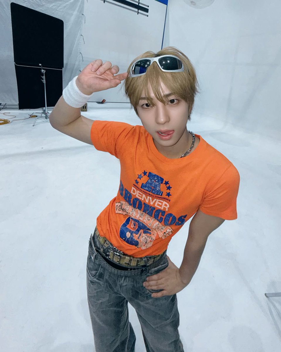 nr3u05's tweet photo. 05년생남자아이가
말하자면 바이브가 잇다고??
근데따지고보면보핍보핍쪽이긴해………. https://t.co/ATiE3yZX9g
