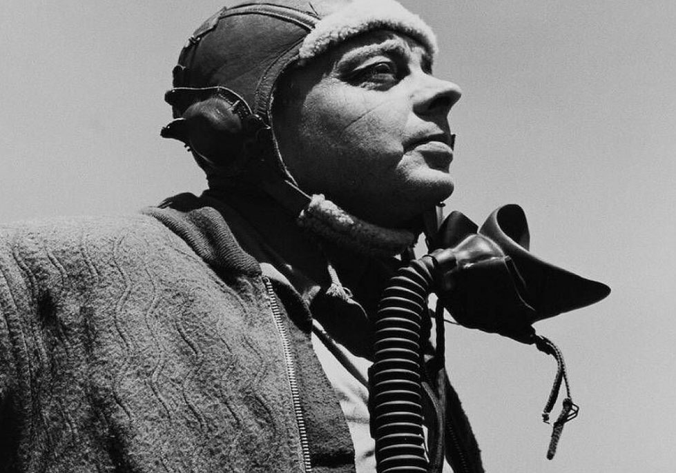 VincentCrouzet4's tweet photo. Le 31 juillet 1944 disparaissait Antoine de Saint-Exupéry aux commandes de son Lockheed F5-B parachevant sa légende. Laissant derrière lui une œuvre assez courte, mais éblouissante, dont « Citadelle » où il est question des femmes, des hommes, d’un royaume d’humanité et de soleil https://t.co/wJsdaVlAjD