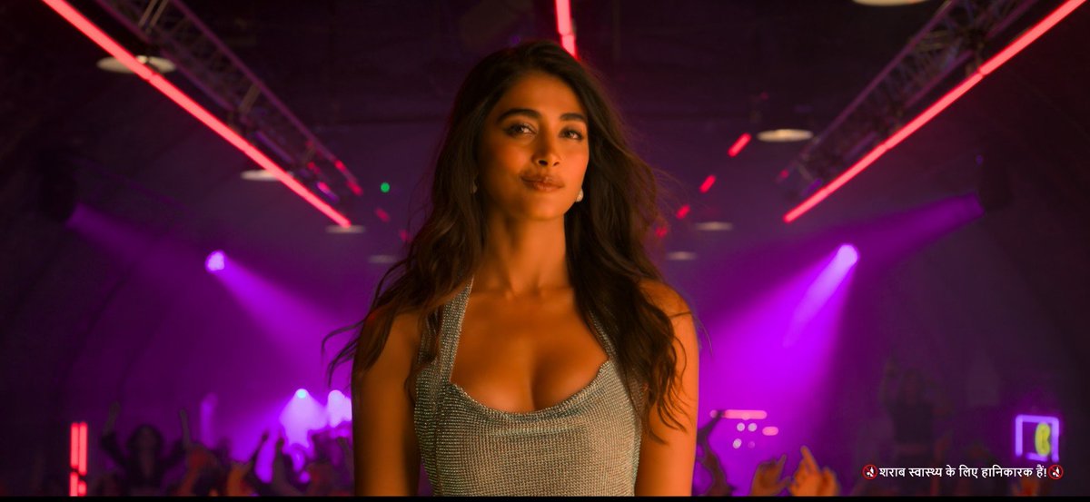 koreanoli's tweet photo. Pooja Hegde as Preet 💝 https://t.co/GYKUgkz8JB