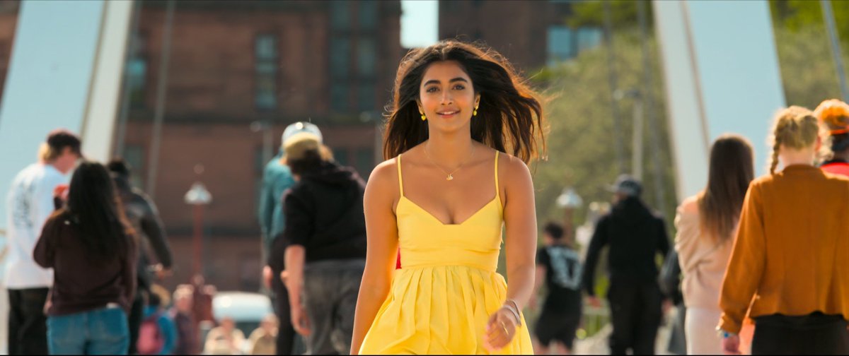 koreanoli's tweet photo. Pooja Hegde as Preet 💝 https://t.co/GYKUgkz8JB