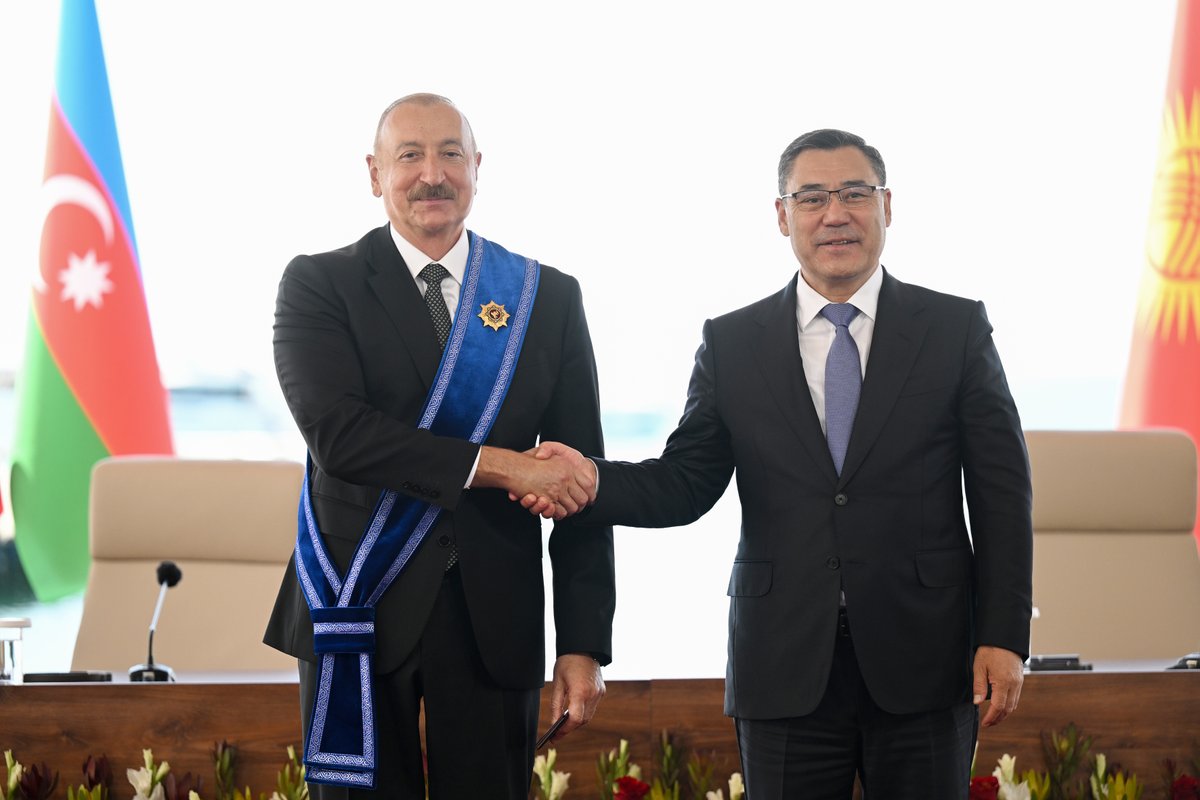 presidentaz's tweet photo. An award ceremony for the Presidents of Azerbaijan and Kyrgyzstan was held.

https://t.co/qycn0hVtNn https://t.co/rRRJ00kbYq