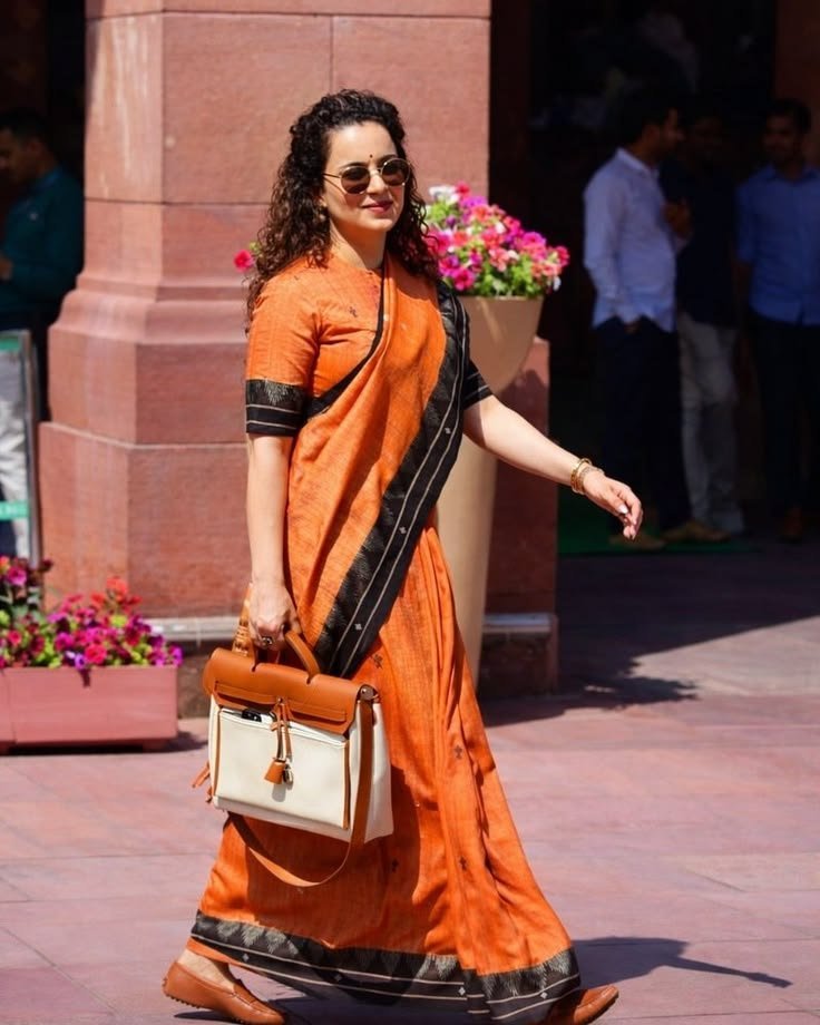 Warlock_mohit's tweet photo. I stand with Kangana Ranaut 👑🔥 https://t.co/2o5fGu3SHH