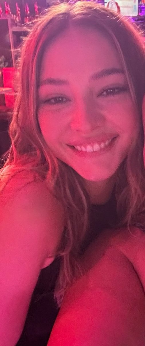 DesDoreen's tweet photo. Maddie having the best time always 💓 https://t.co/99gVMKyUtA