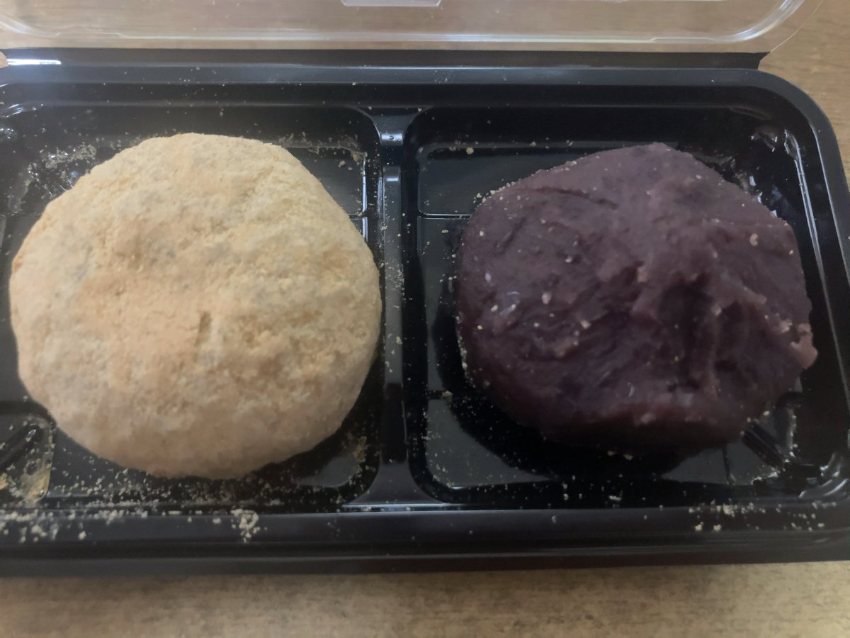 yam0319's tweet photo. おはぎ
餡子分の補充 https://t.co/8TeE0H87M0