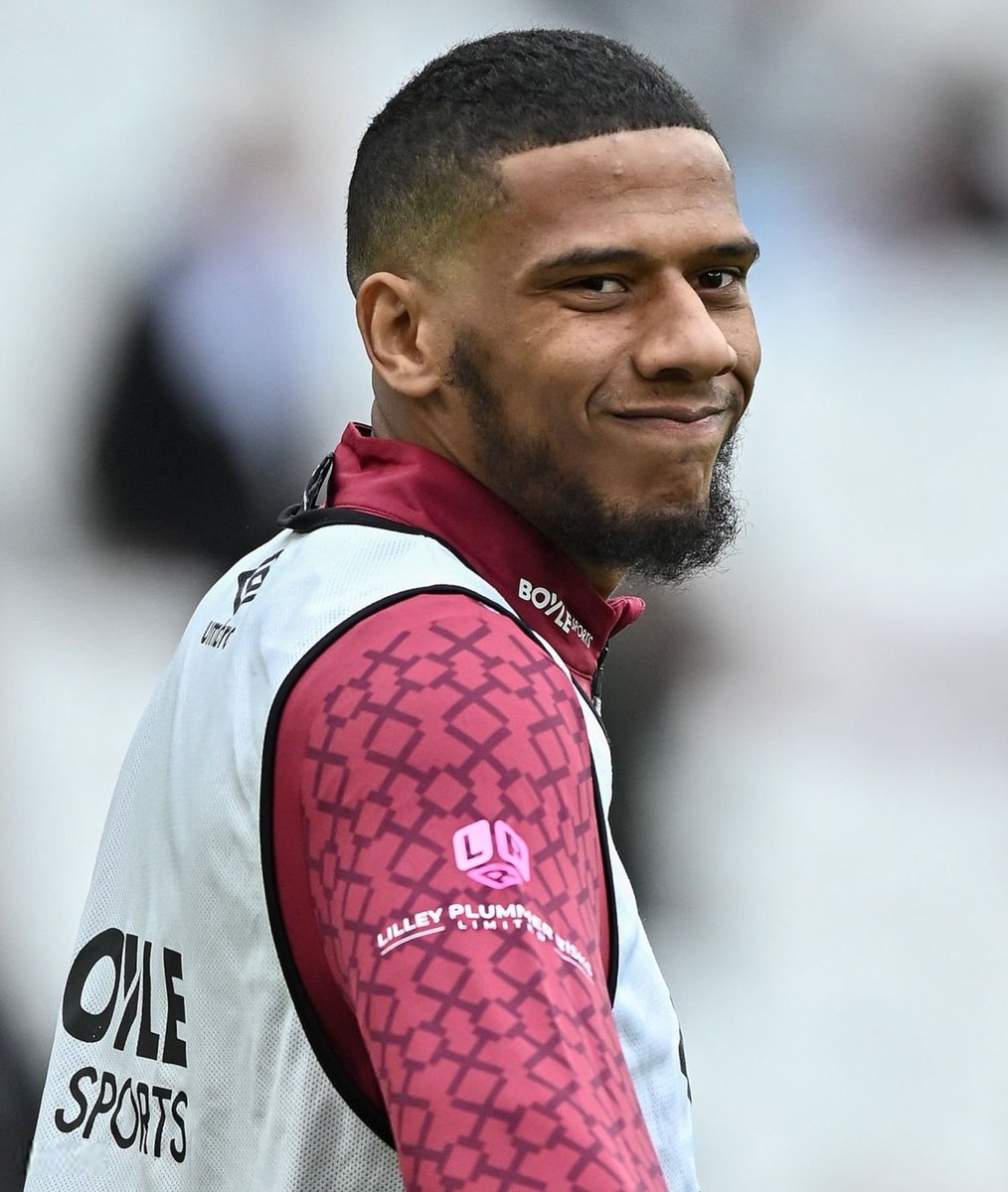 ActuFoot_'s tweet photo. 🚨 JEAN-CLAIR TODIBO 🇫🇷 EST PISTÉ PAR L’OM ET UN PRÊT SERAIT POSSIBLE !!! 💙🤍

Cependant, il faudrait que West Ham prenne en charge une partie importante de son salaire.

🗞️ @lequipe https://t.co/wtiBnLP0ig