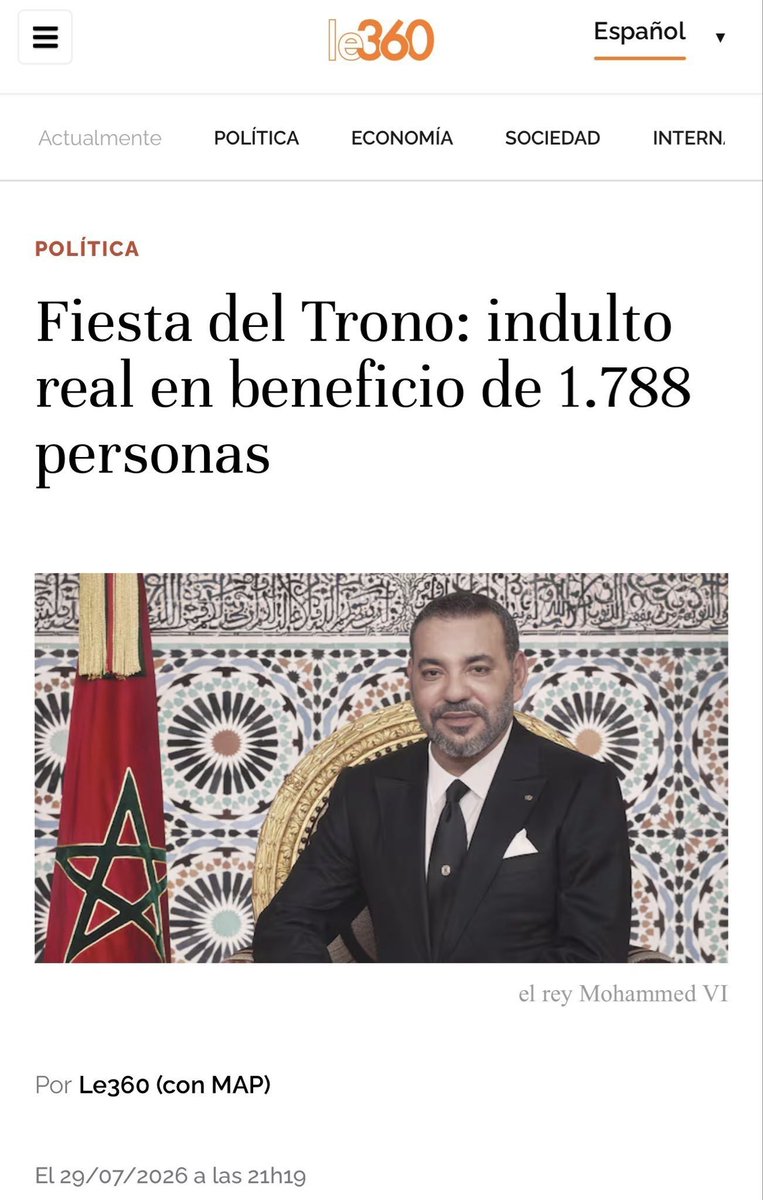itsmeback_'s tweet photo. A proposito dei poveri immigrati clandestini che fuggono dalla fame(?) e dalla guerra(?) dal Marocco?
Il Marocco è uno Stato stabile senza conflitti armati generalizzati o carestie di massa.
Vabbè.
Comunque sia, bella la maglietta tecnica da allenamento Gymshark Onyx 5.0 Seamless T-Shirt (conosciuta anche come Onyx V5) da € 159,00 che indossa il "fuggitivo dalla guerra e dalla fame", con classe però!
Più schifo di Sanchez me lo fanno solo quelli di sinistra qui in Italia!

PS: mi domandavo, ma le donne, i bambini e gli anziani del Marocco "in guerra", esattamente, dove sono? 
Ah, dimenticavo.
Il Marocco è inserito dall'Italia nella lista dei "paesi di origine sicuri"
Per questo motivo, chi proviene da lì vede la sua domanda di asilo quasi sempre: respinta...
non é difficile da capire
Si vede a occhio che questa orda di bestie è il meglio della loro gioventù, costretta ad emigrare!
Tutti "grandi cervelli" in fuga, tutti giovani con tanta voglia di lavorare e crearsi un futuro in Europa!
Queste sono le  magnifiche risorse della nostra economia e società.
Ah, quasi dimenticavo...
Sarà un caso che il re del Marocco Mohammed VI, ha da poco concesso la grazia reale a 1.788 delinquenti  condannati da diversi tribunali del Paese?

- dal web