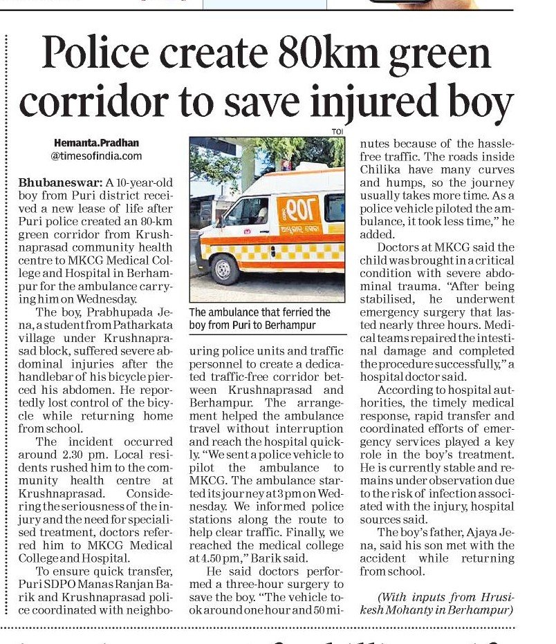 HemantaTOI's tweet photo. Police helped a boy to get immediate treatment. They piloted the ambulance for 80km and created a hassle-free movement of the ambulance from Krushnaprasad CHC in Puri to MKCG MCH Berhampur. https://t.co/WMOVevldrR