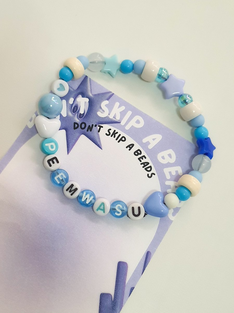 dontskipabeads's tweet photo. 🐶💙 custom made ꒰ 🤲🏻 ꒱ *ꔛ
K' peemwasu 

สร้อยคอตุ๊กตา เริ่มต้น 29.- 
(ราคาปรับตามตัวอักษรเพิ่มขึ้น)

🍯 แจ้งความยาว, โทนสีที่ต้องการ
🍰 รับออเดอร์ทุกวัน
🌷 ใช้เวลา5-7วันตามคิว

#สร้อยคอ #สร้อยตุ๊กตา #ตุ๊กตา10cm https://t.co/6qc2BM0Trs