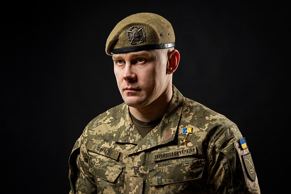 coolfonpl's tweet photo. Oleh Shyriaiev, dowódca 225 niezależnego pułku szturmowego, Bohater Ukrainy.

Rozkazał strzelać do wycofujących się. Jak NKWD. https://t.co/3xQeZ8VrPc